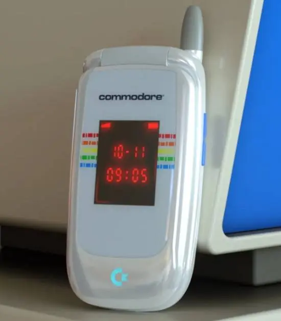 传奇PC厂商Commodore推出“反智能”翻盖手机：5种配色 起售价约3371元