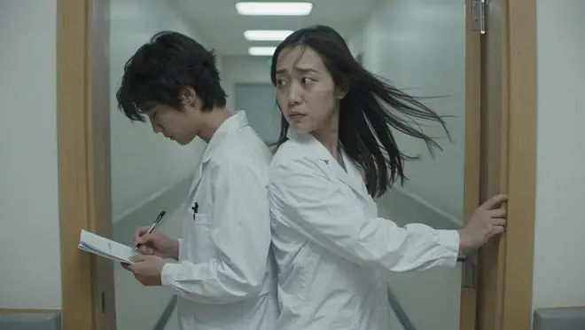 陪未婚夫婚检他去办手续,医生偷偷拉住我:这男人别嫁,我懵了