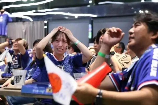日本球迷:这场比赛看到了赢球的希望,日本队已经足够努力了