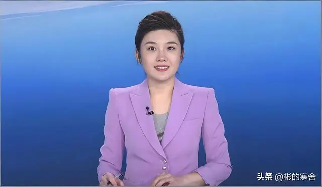 放着百亿家产不继承,她偏在央视凌晨四点的演播室里较劲