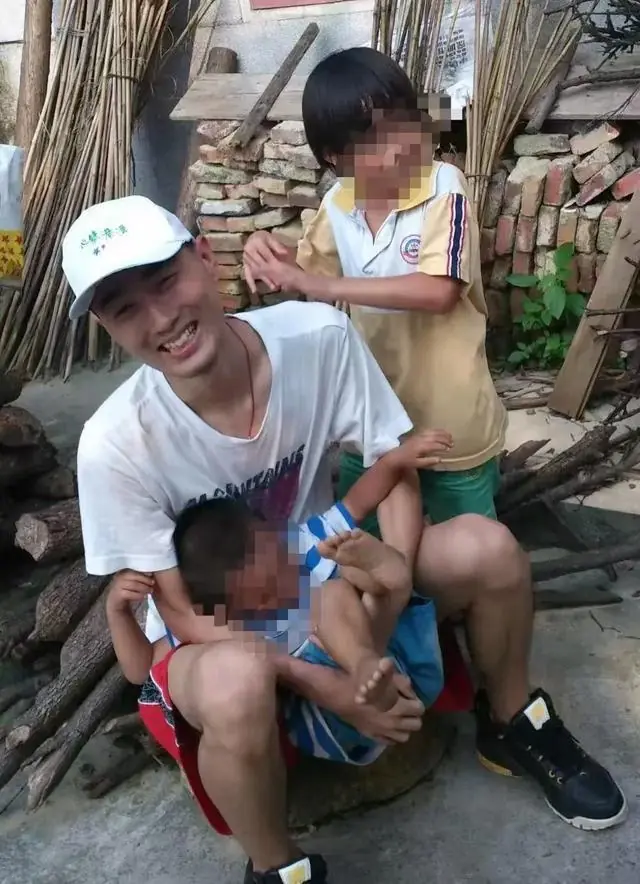 32岁,一个程序员猝死后的8小时