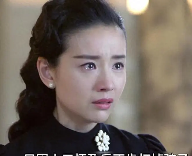 《花开如梦》首播口碑出炉，连看4集后我想说：难看得情理之中