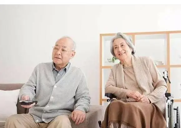 老人最容易踩的6个坑，最后一个可能致命，一个没踩是高智商老人
