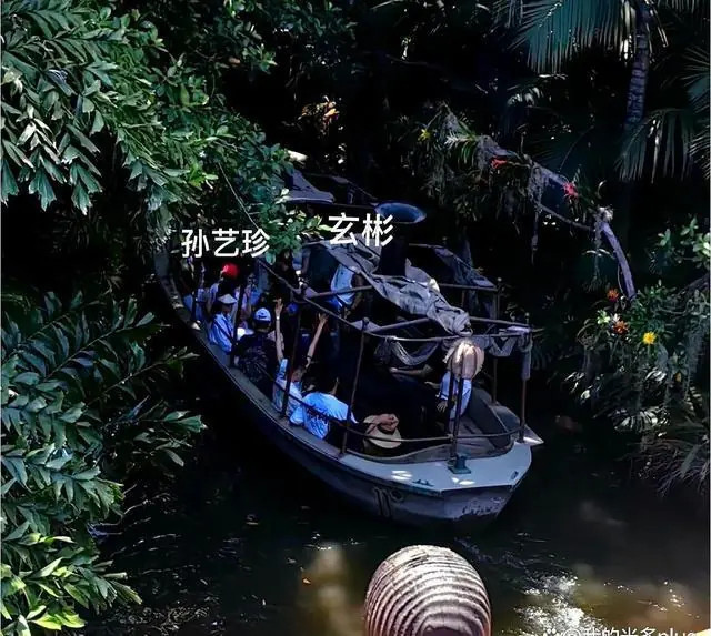 玄彬牵子背影