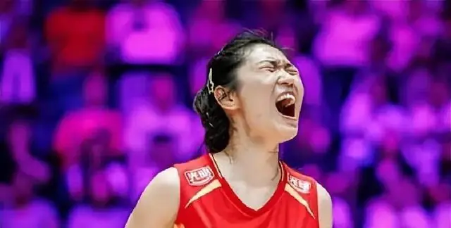 女排世联赛最新战报：3-0、3-1！中国女排锁定前八，日本终止连败