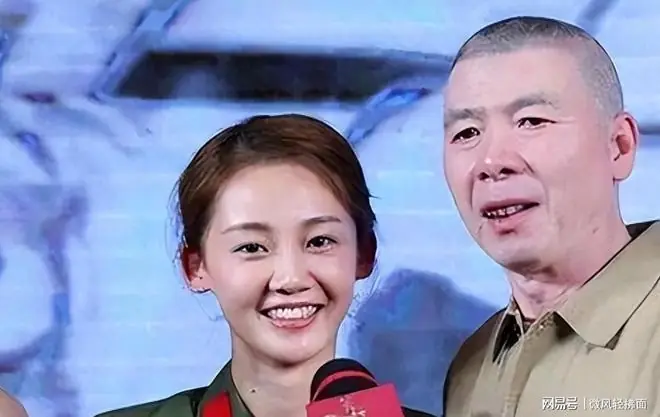 冯小刚直言：她太能装了，永远红不了，更别说拿奖了，她是谁？