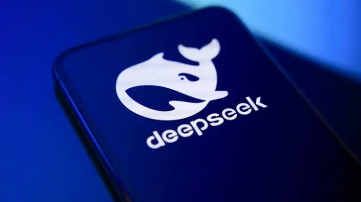 DeepSeek、智谱曝光自研芯片