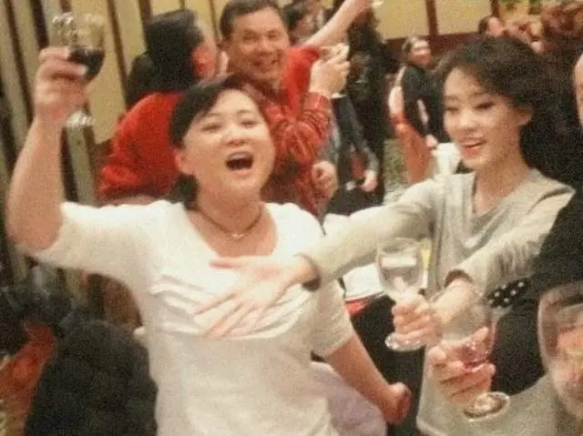 贾玲没想到,自己花9年一手捧红的张小斐,如今会让她刮目相看!