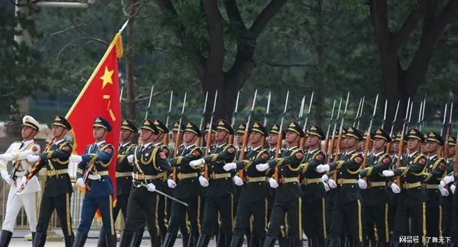 西方越想越怕，中方所有军演预案，都在练单挑全世界