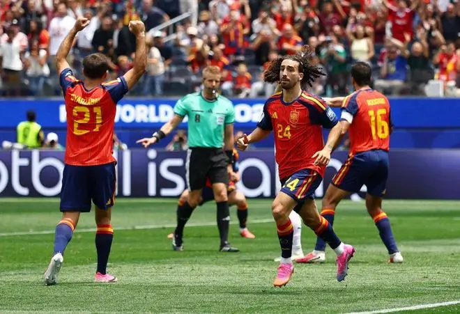 伟大的3-0！奥亚萨瓦尔双响，西班牙破16年魔咒，1/8决赛静候C罗