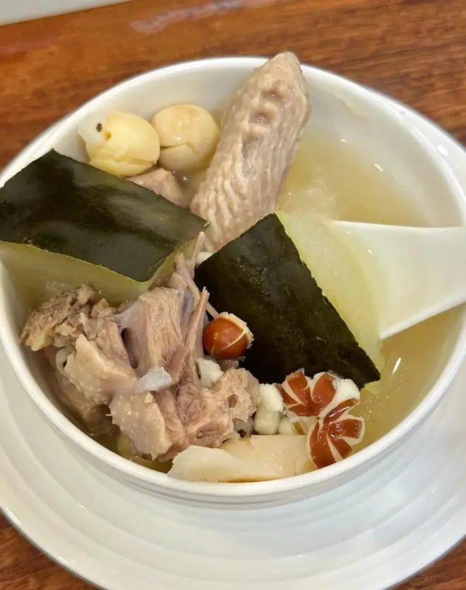 夏天吃肉，别总吃鸡肉牛肉，多吃这3种肉，营养好吃不上火