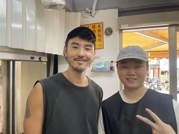 影帝是邻居!阮经天吃牛杂汤被野生捕获 网笑认:也太桂林仔