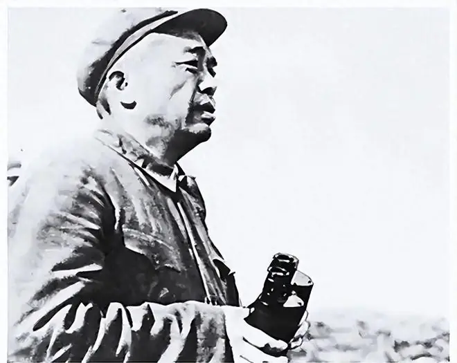 抗美援朝时,警卫员朝着彭德怀连开三枪,为何彭德怀却说是我的错