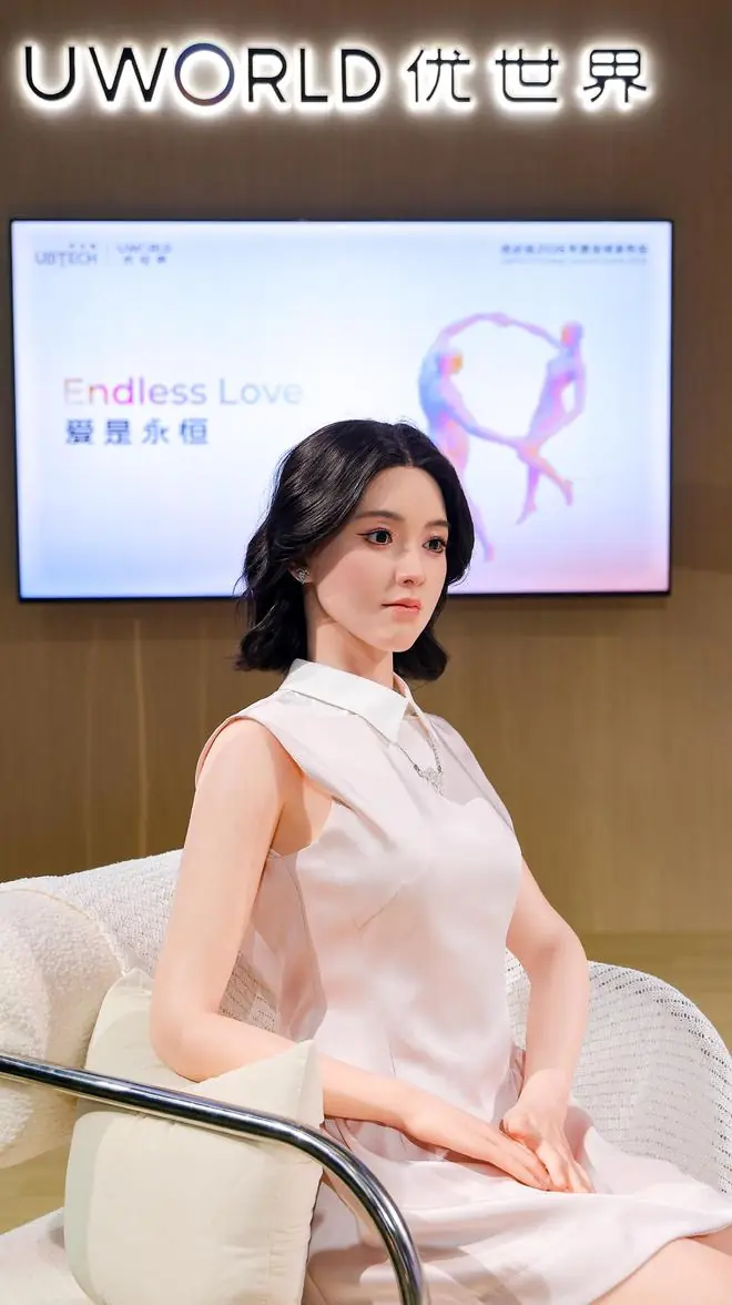“最像人”的机器人来了,顶配售价99万