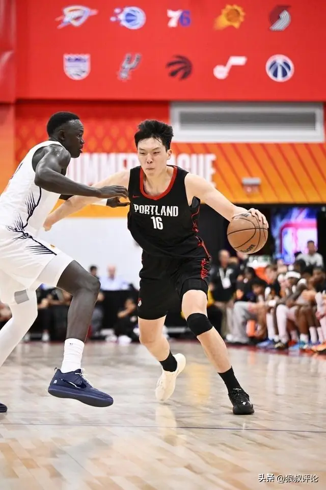 杨瀚森夏联首秀12分9板4助!媒体人:表现出来的东西比国家队要多
