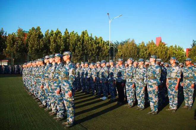 被洗脑的中国父母,开始把孩子骗进“园区”