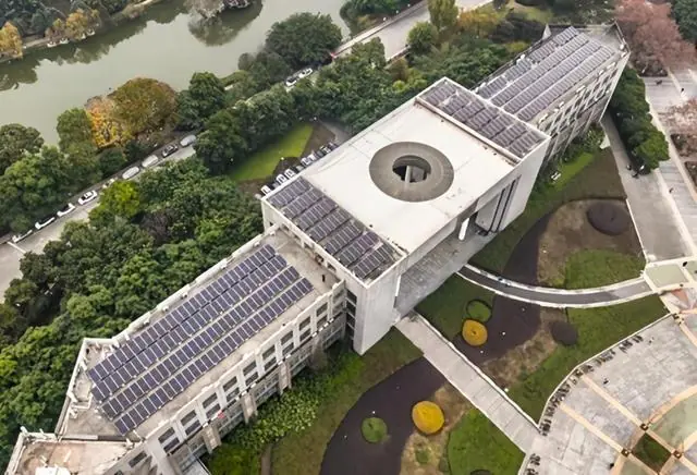 光电转化效率突破材料极限!西南石大研发出新型太阳能电池