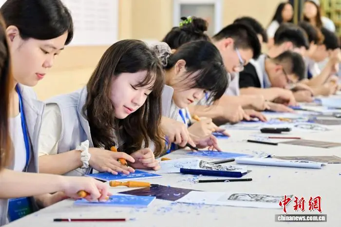 中韩青年玉溪行:非遗为桥通文脉 绿树为证结友谊